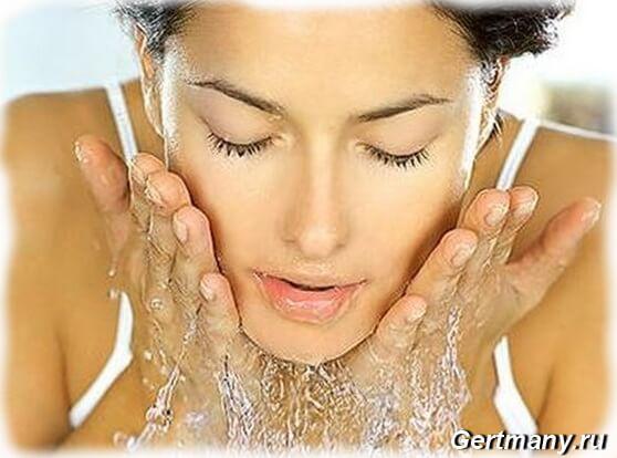 Правильные способы умывания кожи лица водой, что можно и нужно